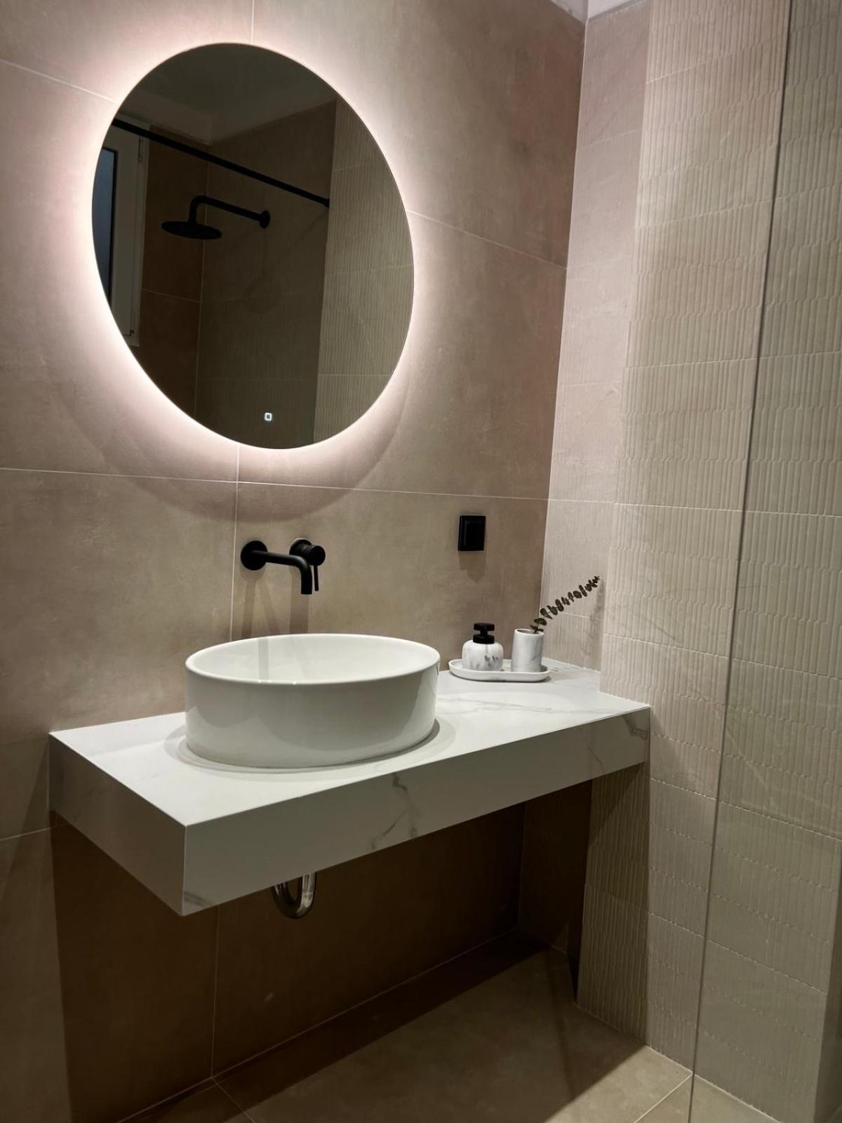 Oikiaegina Appartement Buitenkant foto